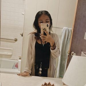 Meet your Posher, Holly christine